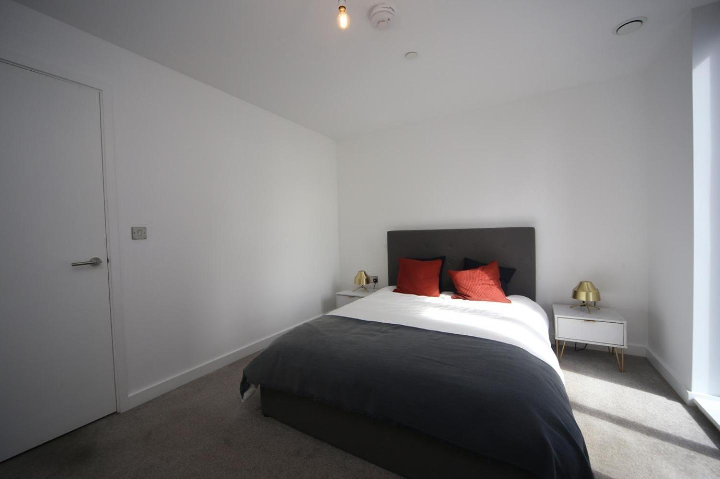 Elegant 2 Bedroom Aparment On Broad Street Apartment Birmingham